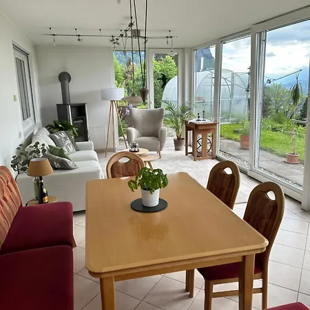 Kraft Tanken In Gruener Oase Mit Grossem Wohnraum Und Riesigem Garten دورنبيرن