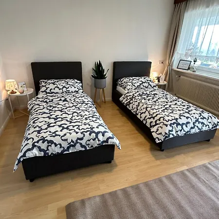 Kraft Tanken In Gruener Oase Mit Grossem Wohnraum Und Riesigem Garten * דורנבירן