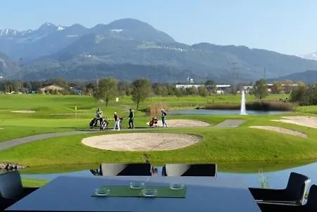 شقة Kraft Tanken In Gruener Oase Mit Grossem Wohnraum Und Riesigem Garten دورنبيرن