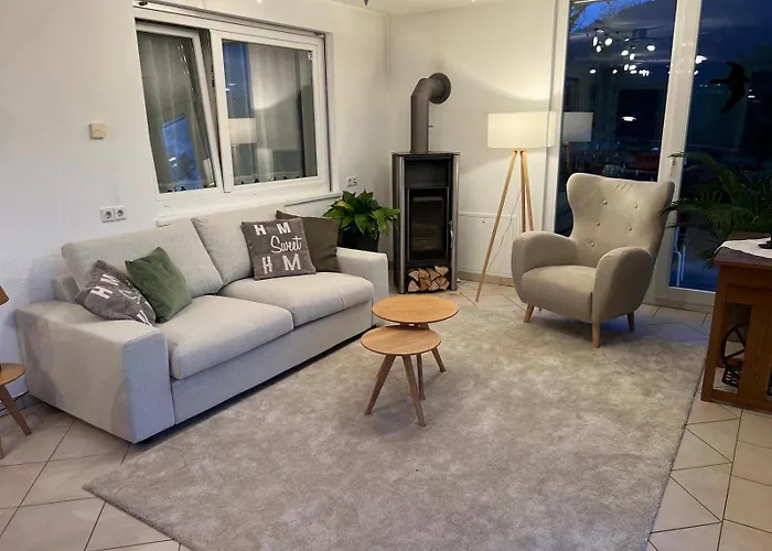 Apartment Kraft Tanken In Gruener Oase Mit Grossem Wohnraum Und Riesigem Garten