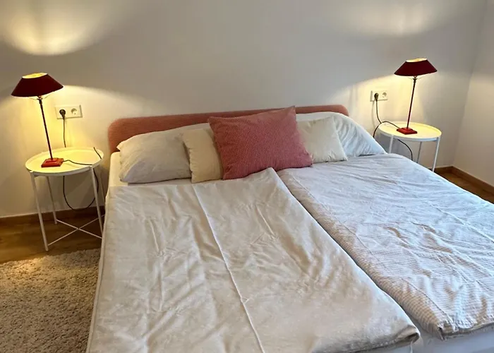 Apartment Kraft Tanken In Gruener Oase Mit Grossem Wohnraum Und Riesigem Garten Dornbirn