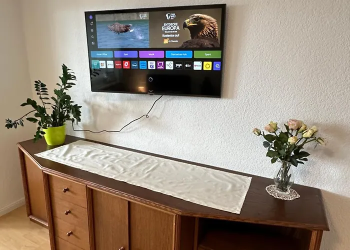 Kraft Tanken In Gruener Oase Mit Grossem Wohnraum Und Riesigem Garten Apartment *