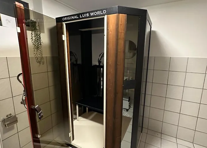 Apartment Kraft Tanken In Gruener Oase Mit Grossem Wohnraum Und Riesigem Garten