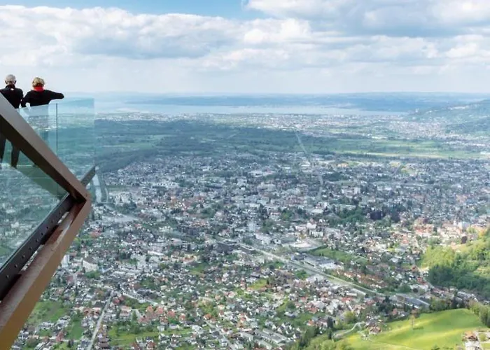 Kraft Tanken In Gruener Oase Mit Grossem Wohnraum Und Riesigem Garten *